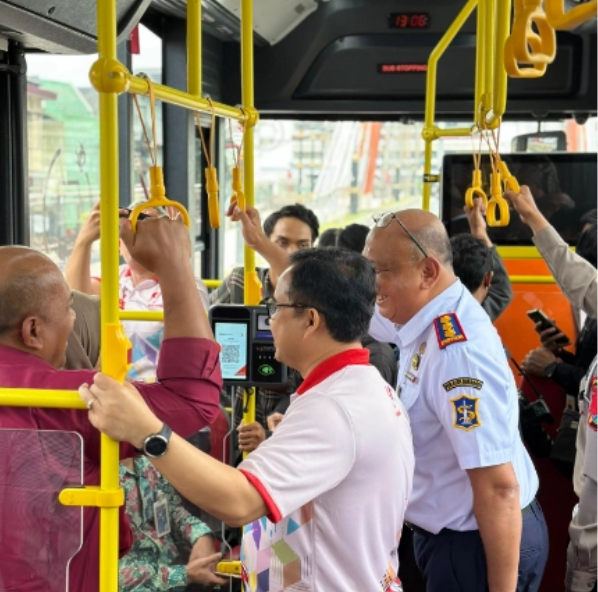 Urban Transit Networks